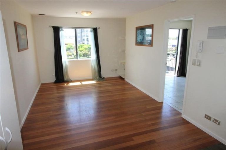 Photo of property in 4j/17 Crown Lynn Place, New Lynn, Auckland, 0600