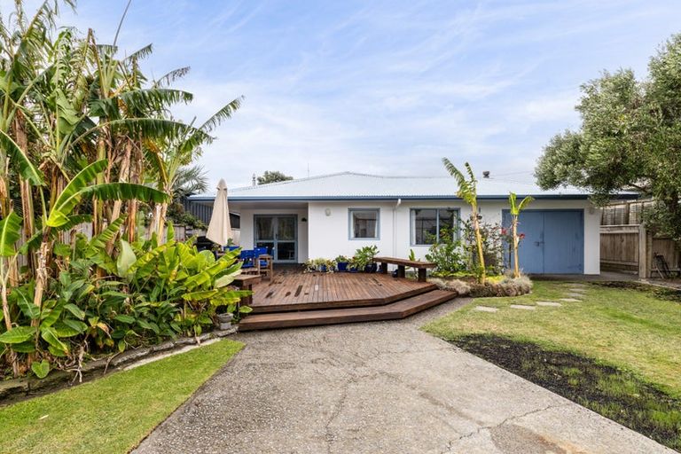 Photo of property in 285 Clifton Road, Te Awanga, 4102