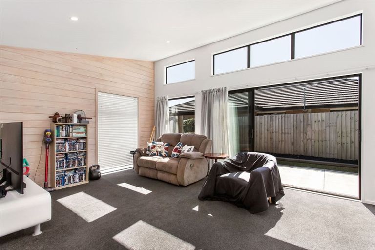 Photo of property in 37 Flint Road, Rolleston, 7614