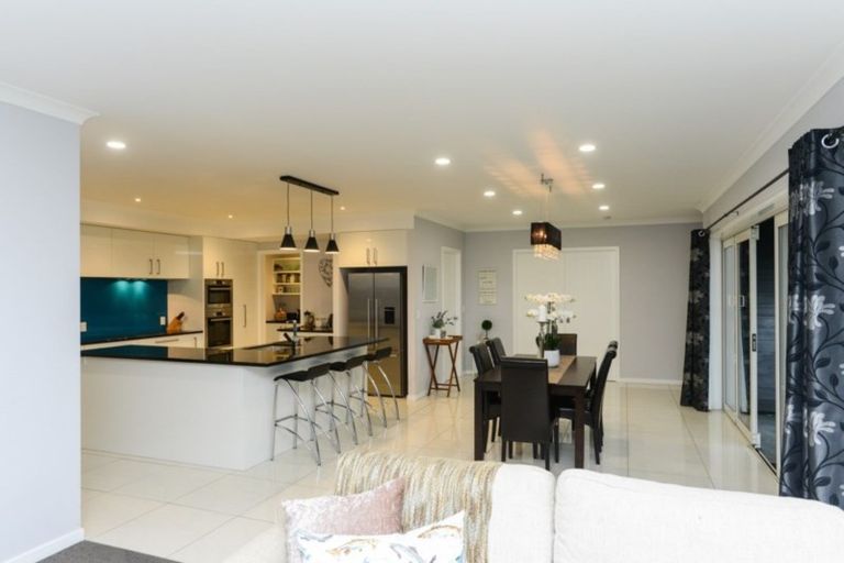 Photo of property in 14 Percy Berry Place, Havelock North, 4130