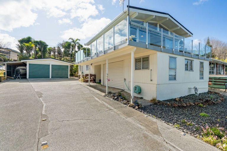 Photo of property in 6 Waikaraka Beach Road, Tamaterau, Whangarei, 0174