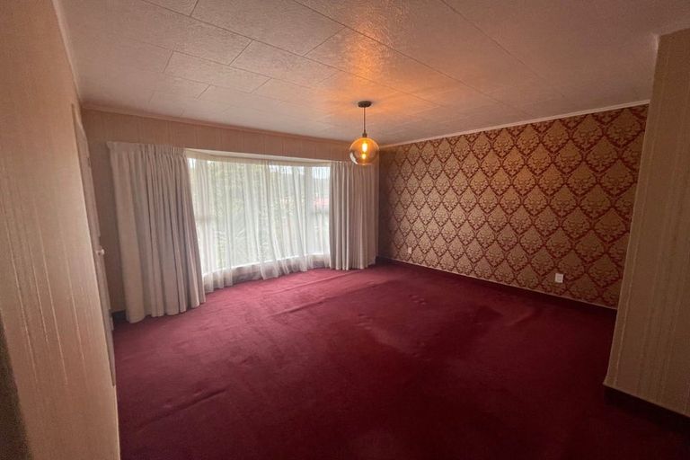 Photo of property in 1 Seymour Street, Picton, 7220
