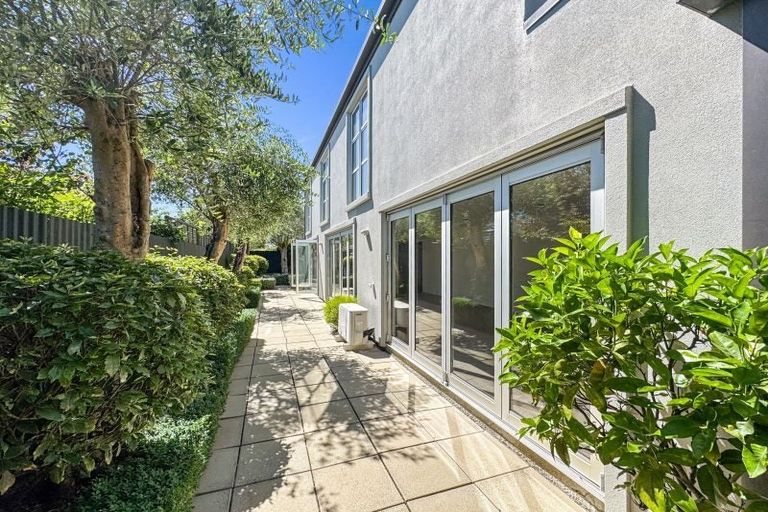 Photo of property in 63b Derby Street, St Albans, Christchurch, 8014