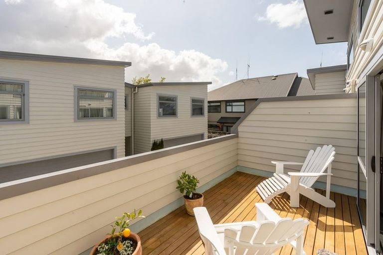 Photo of property in 18c Kelvin Place, Hamilton East, Hamilton, 3216