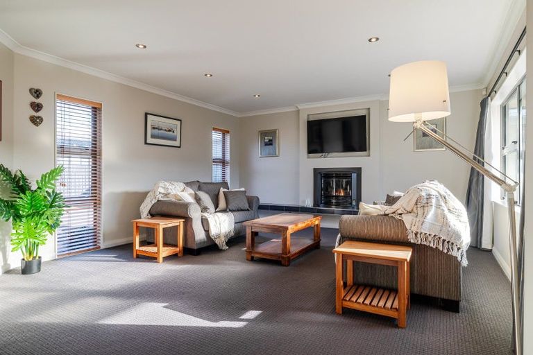 Photo of property in 211a Vogel Street, Roslyn, Palmerston North, 4414