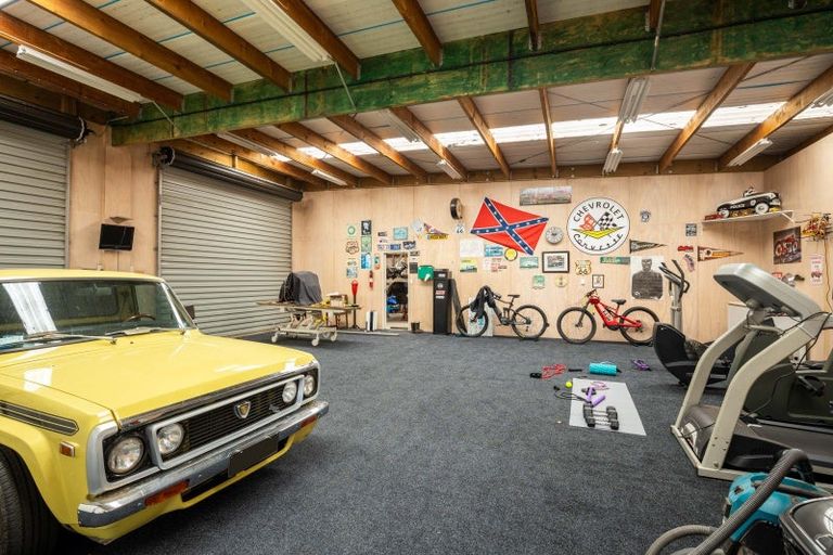 Photo of property in 80a Henwood Road, Paraite, New Plymouth, 4372