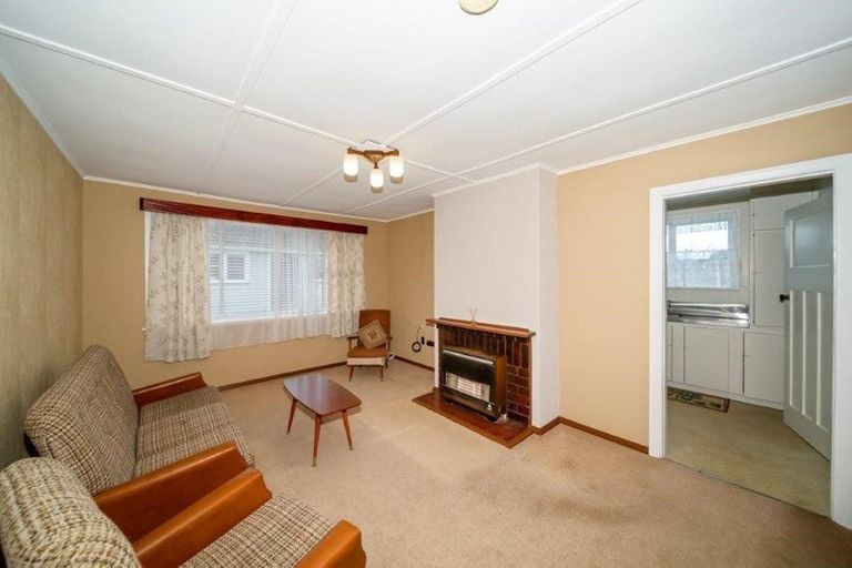 Photo of property in 6 Laurent Vc Street, Hawera, 4610