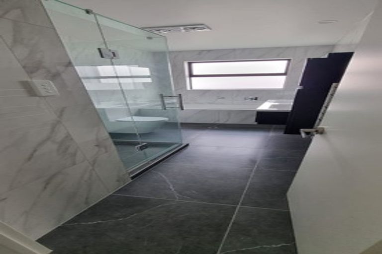 Photo of property in 110 Voyager Drive, Gulf Harbour, Whangaparaoa, 0930