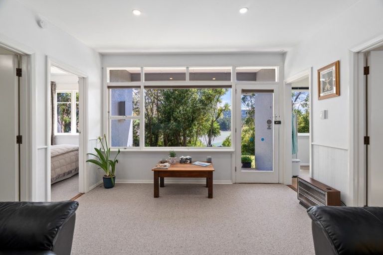 Photo of property in 10 Crescent Street, Purakaunui, Port Chalmers, 9081