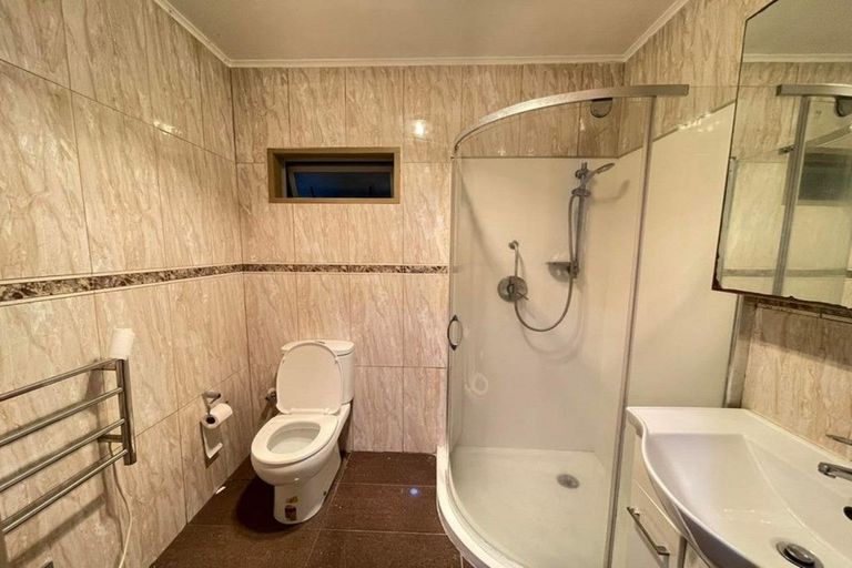 Photo of property in 3/4 Oxford Road, Manurewa, Auckland, 2102