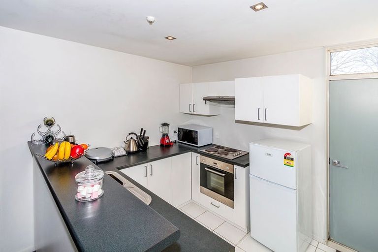 Photo of property in 13/14 Brougham Street, Addington, Christchurch, 8024