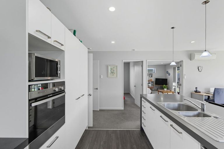 Photo of property in 87 Rannoch Drive, Broomfield, Christchurch, 8042