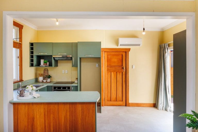 Photo of property in 3 Cuba Street, Takaro, Palmerston North, 4412