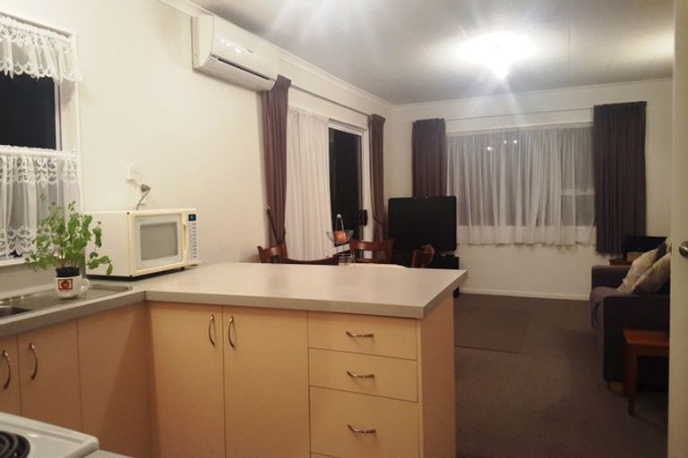 Photo of property in 19 Hauraki Crescent, Pinehill, Auckland, 0632