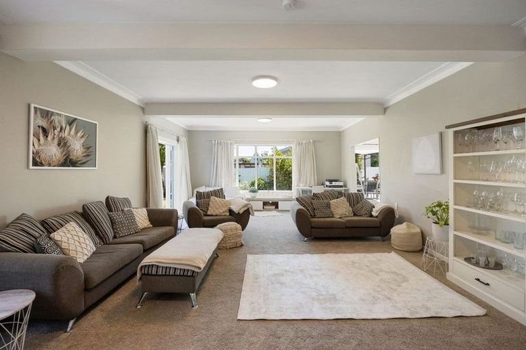 Photo of property in 46 Maclean Street, Cambridge, 3434