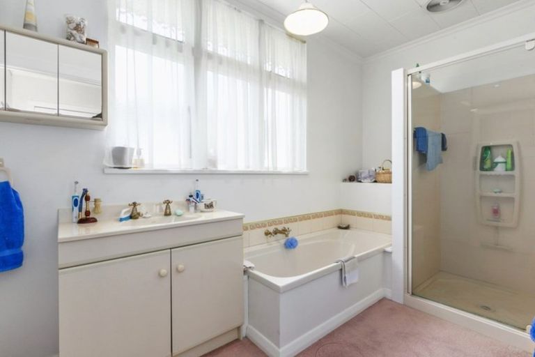 Photo of property in 62 Royal Crescent, Saint Kilda, Dunedin, 9012