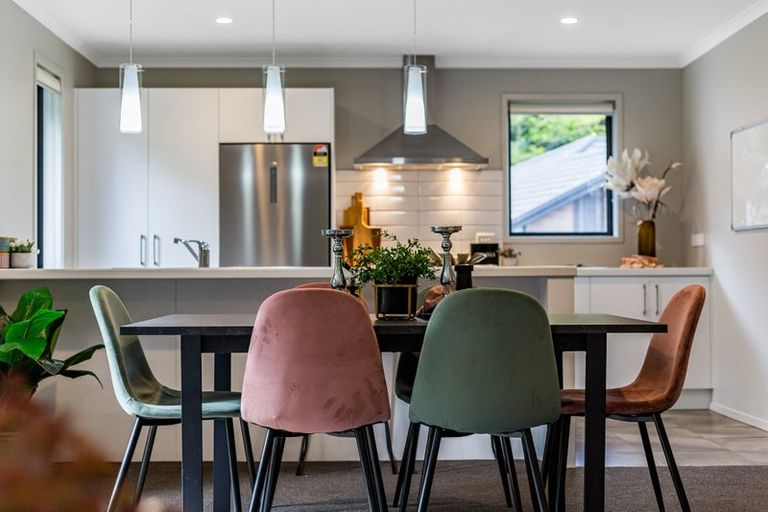 Photo of property in 31 Mooring Close, Whitby, Porirua, 5024