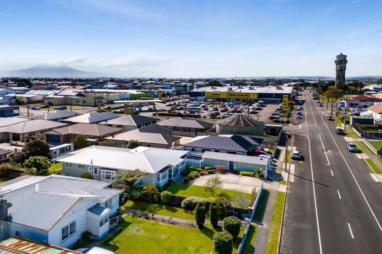 Photo of property in 17 Albion Street, Hawera, 4610