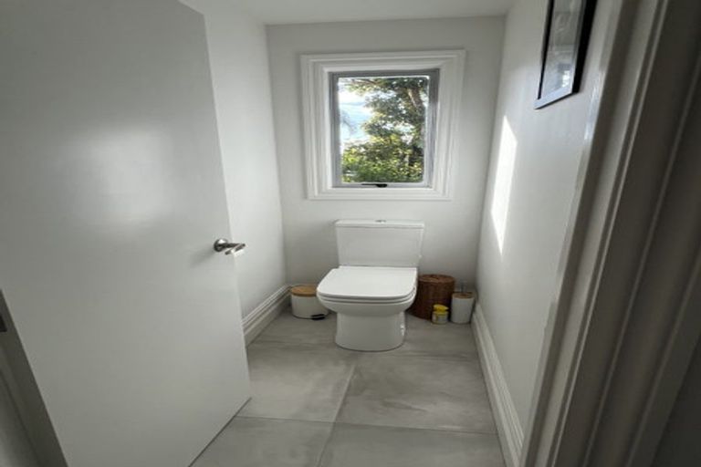 Photo of property in 78 Lantana Road, Green Bay, Auckland, 0604