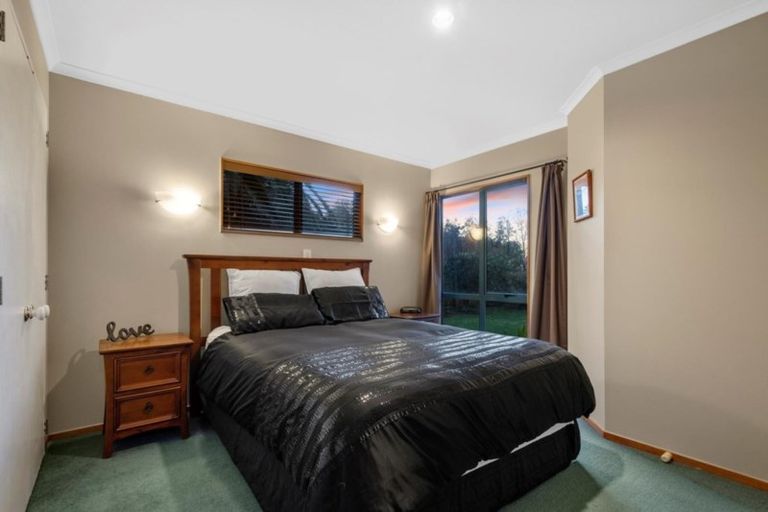 Photo of property in 128 Carlton Street, Bellevue, Tauranga, 3110