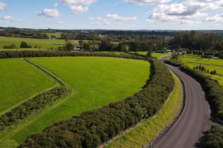 Photo of property in 19 Okura Drive, Kerikeri, 0230