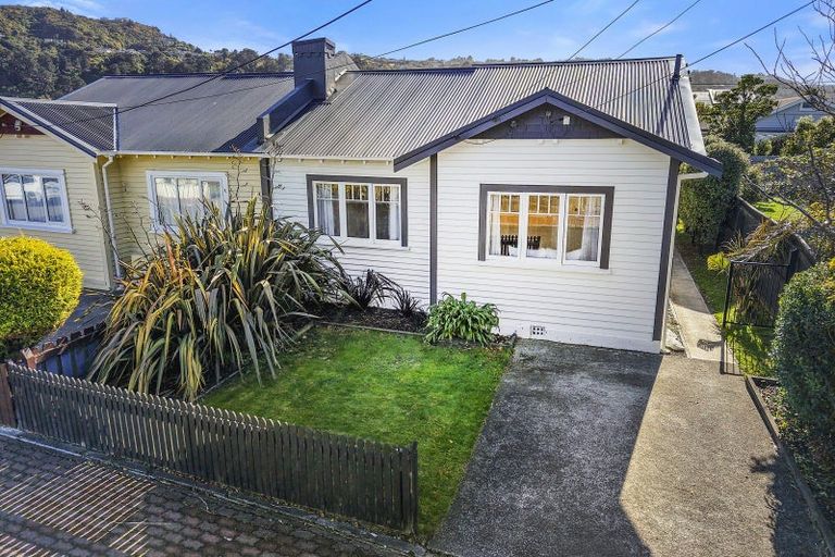 Photo of property in 19a Montague Street, Alicetown, Lower Hutt, 5010
