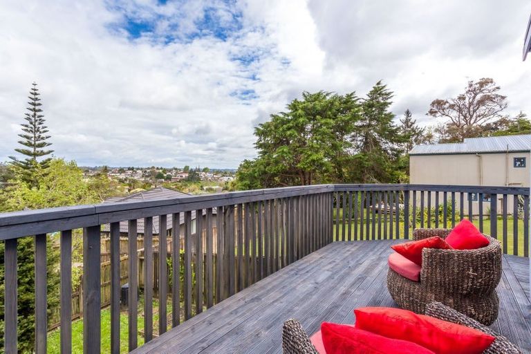 Photo of property in 115a Rosier Road, Glen Eden, Auckland, 0602