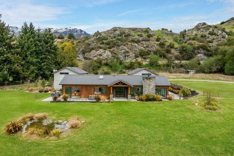 Photo of property in 62 Morven Ferry Road, Arrow Junction, Queenstown, 9371