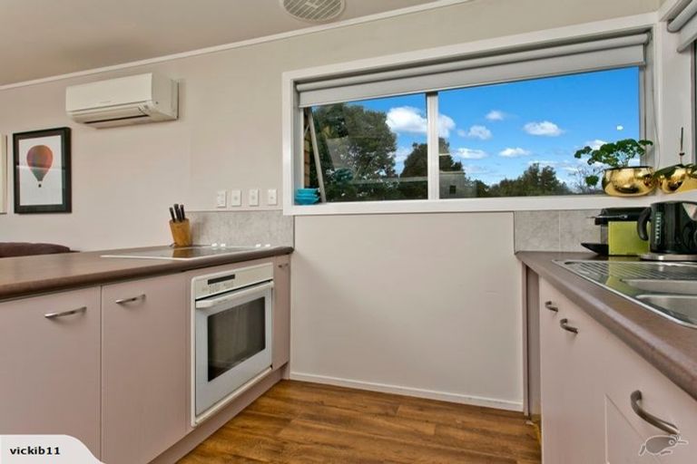 Photo of property in 1/108 Canongate Street, Birkdale, Auckland, 0626