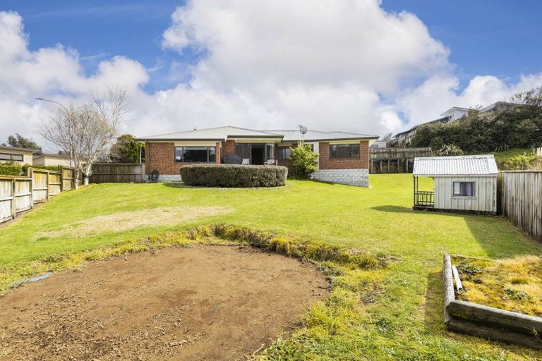 Photo of property in 5 Rotokare Crescent, Whalers Gate, New Plymouth, 4310