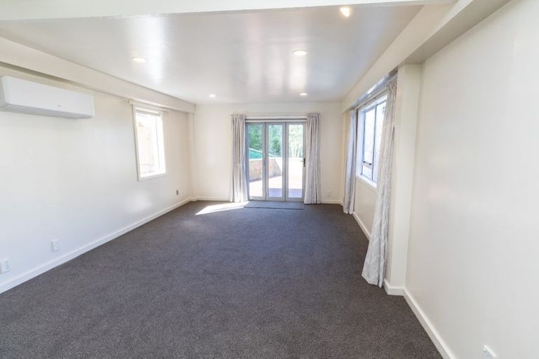 Photo of property in 136 Raroa Road, Aro Valley, Wellington, 6012