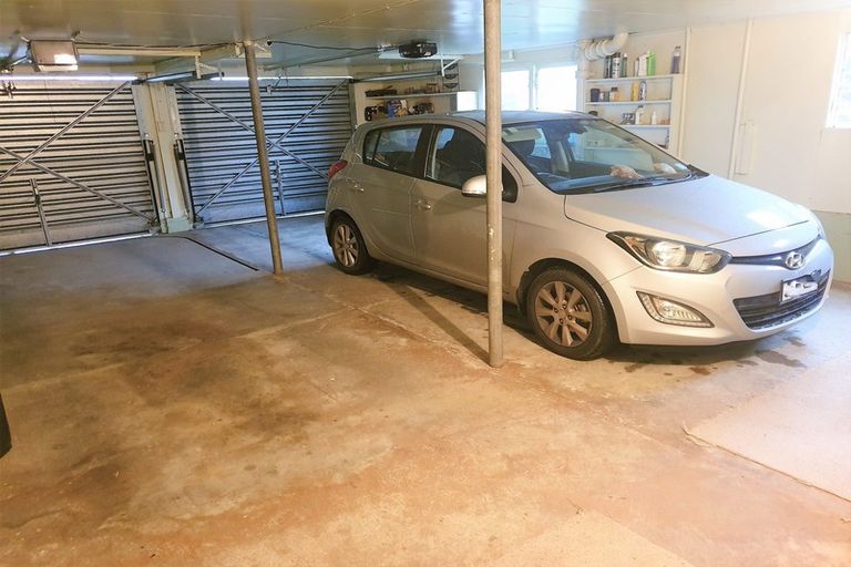 Photo of property in 43 Guy Street, Dannevirke, 4930