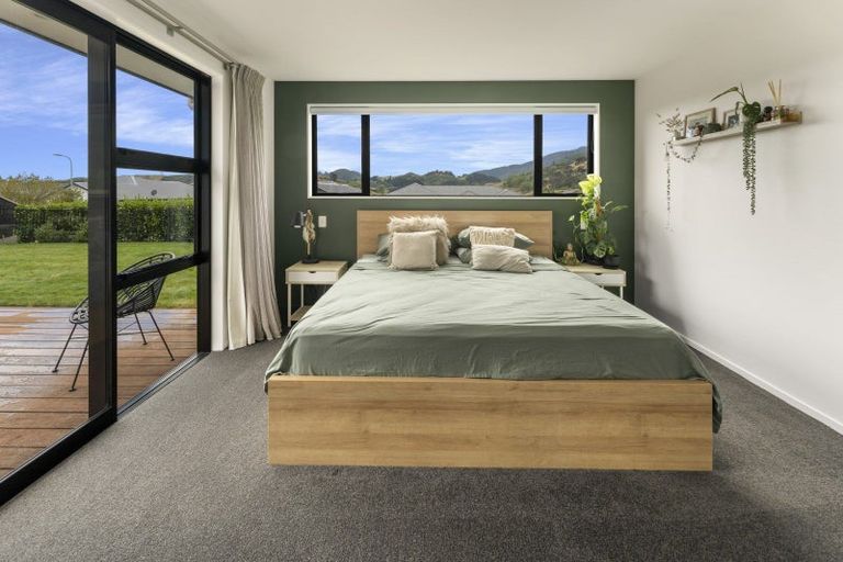 Photo of property in 11 Huntaway Close, Stoke, Nelson, 7011