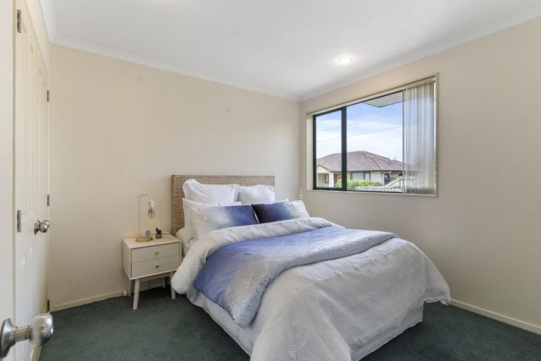Photo of property in 3 Morewa Place, Takanini, 2112