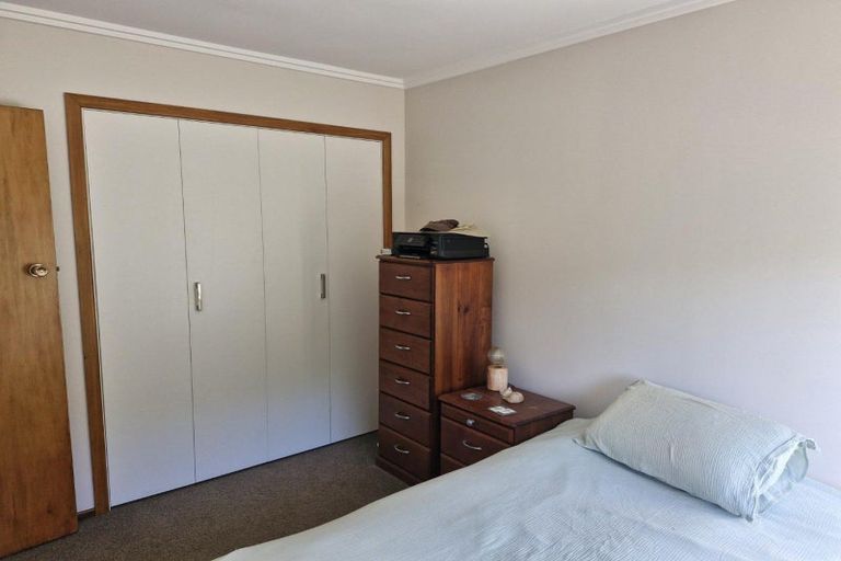 Photo of property in 24 Scott Street, Moturoa, New Plymouth, 4310
