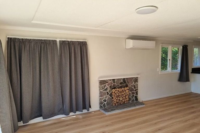Photo of property in 506 Swanson Road, Ranui, Auckland, 0612