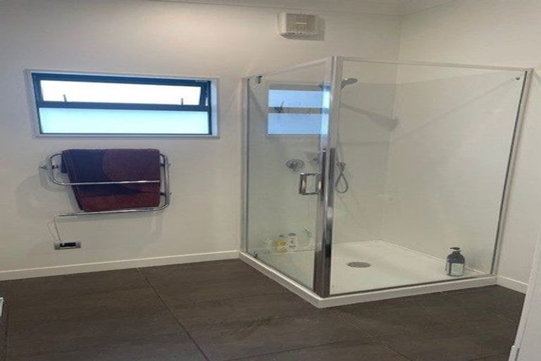 Photo of property in 26 Cologne Street, Martinborough, 5711