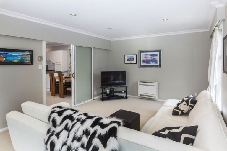 Photo of property in 39 Highfield Place, Avonhead, Christchurch, 8042