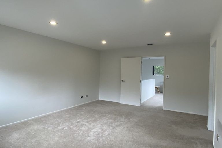 Photo of property in 68 Laurel Oak Drive, Schnapper Rock, Auckland, 0632