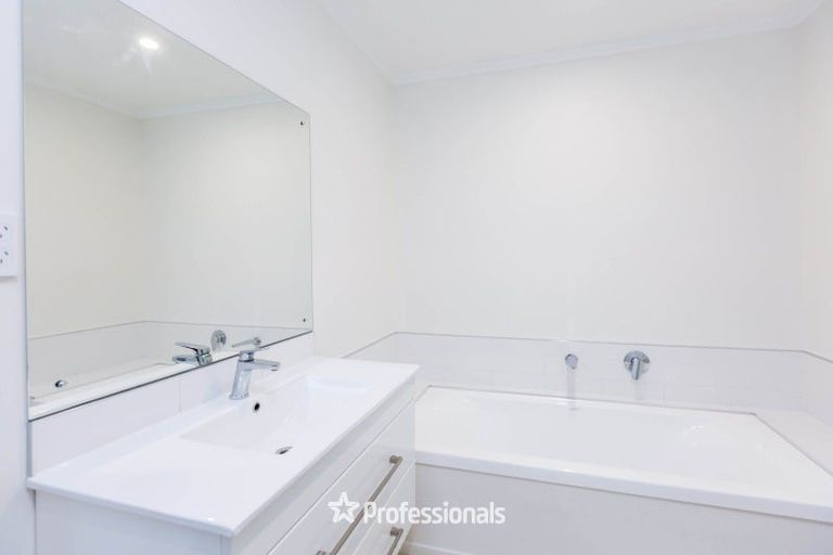 Photo of property in 5 Ashington Road, Silverstream, Upper Hutt, 5019