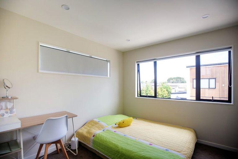 Photo of property in 21b Lumbarda Drive, Kumeu, 0810
