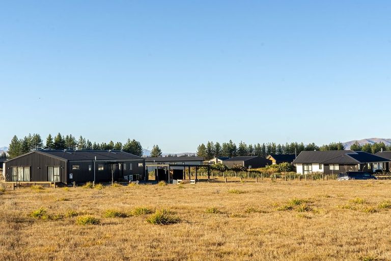 Photo of property in 13 Tussock Crescent, Twizel, 7901