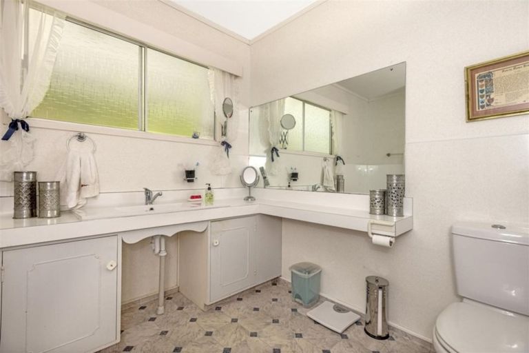 Photo of property in 31 Seddon Crescent, Whataupoko, Gisborne, 4010