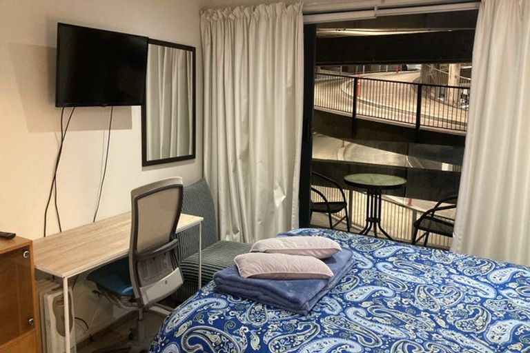 Photo of property in Dual Apartments, 108/142 Vivian Street, Te Aro, Wellington, 6011