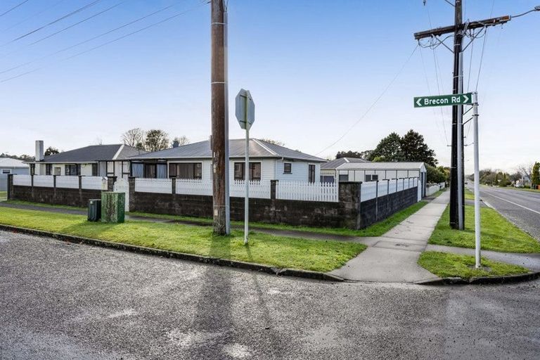 Photo of property in 102 Brecon Road, Stratford, 4332