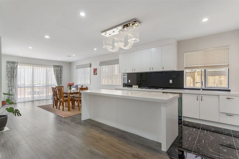 Photo of property in 13 Eastfield Avenue, Flat Bush, Auckland, 2019