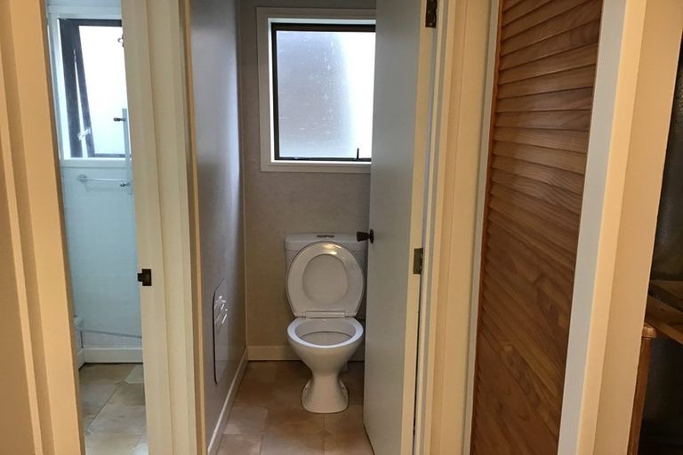 Photo of property in 17 Third Avenue, Avenues, Whangarei, 0110