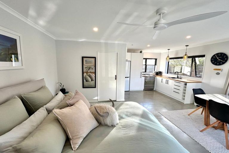 Photo of property in 2 Sandown Avenue, Himatangi Beach, Foxton, 4891