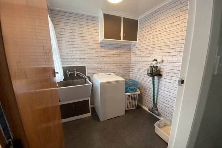 Photo of property in 255 High Street, Eltham, 4322