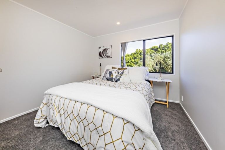 Photo of property in 40 Glamorgan Drive, Torbay, Auckland, 0630